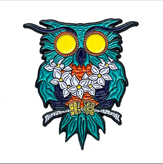 Luaowl Enamel Pin